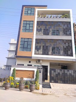 OSTELLO Girls Hostel