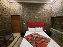 Safari Hotel Ghalib market Gulberg 3 59 A2 Lahore
