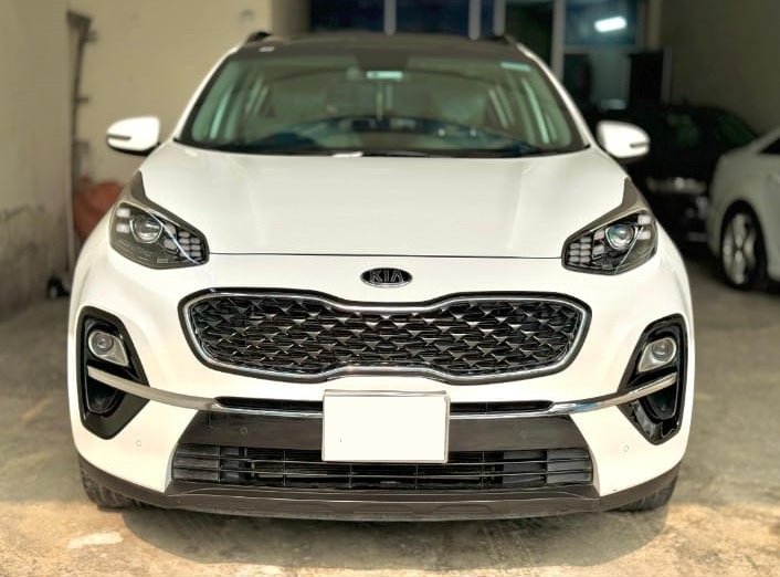Rent a Kia Sportage in Lahore – Unique Car Rental Lahore