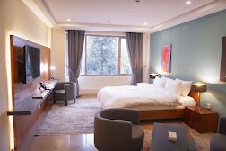 Roomy Signature Hotel