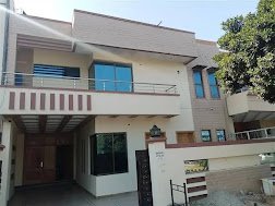 Red Lagoon Guest House