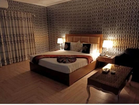 AK Hotel (Guest House) in Lahore