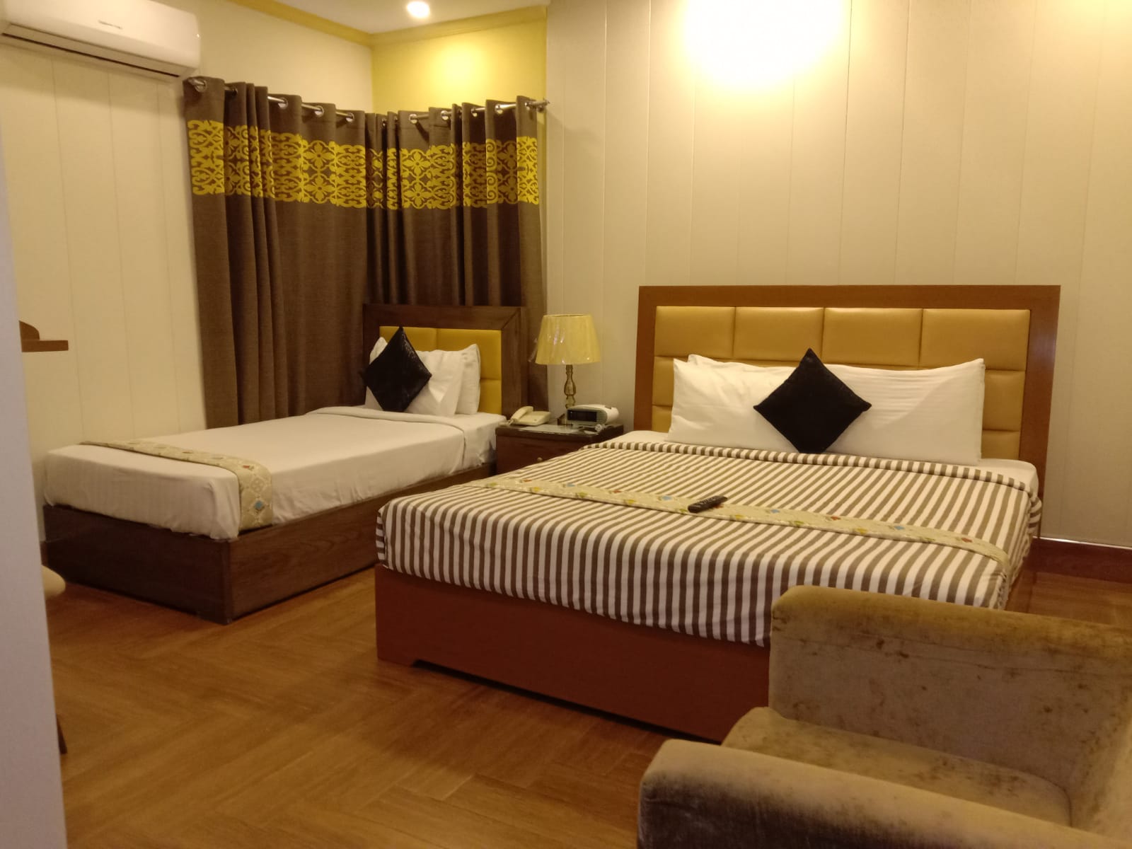AK Hotel (Guest House) in Lahore