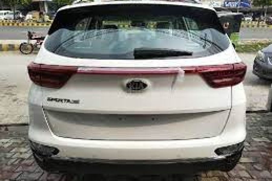Rent a Kia Sportage in Lahore – Unique Car Rental Lahore