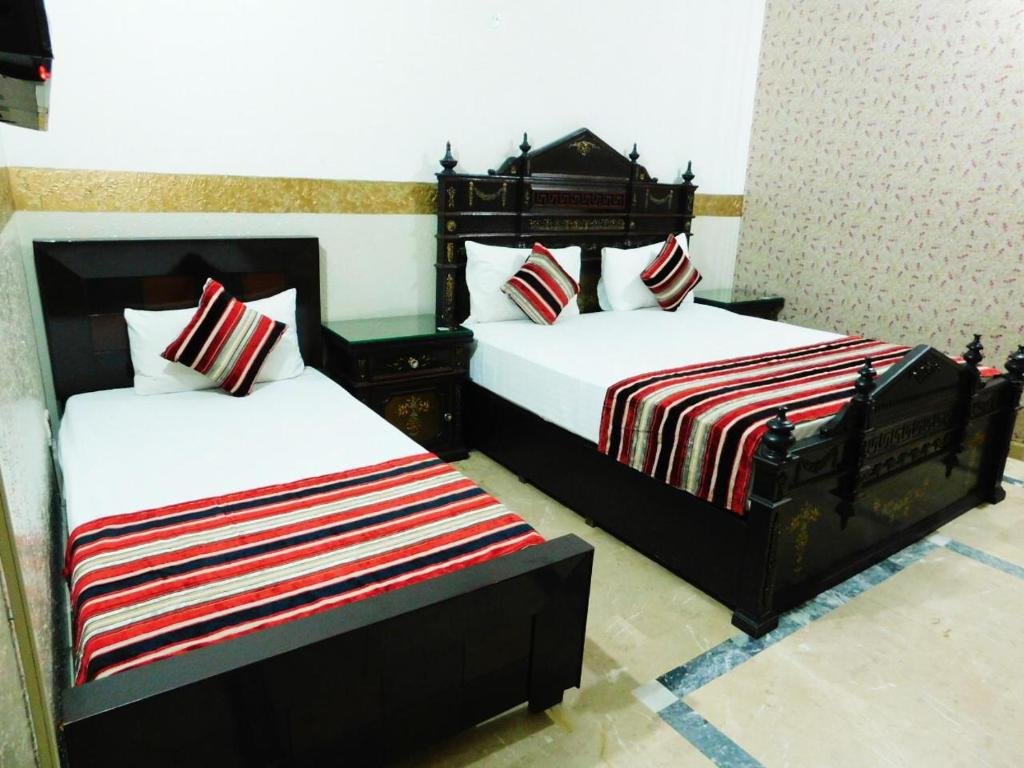 Moon Palace Hotel Lahore