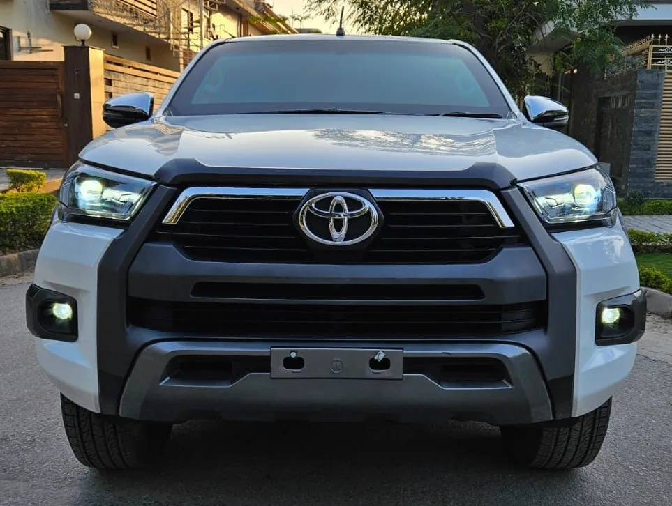 Bulletproof Car Rental in Faisalabad – B6/B6+ Armored Vehicles car rental in Faisalabad