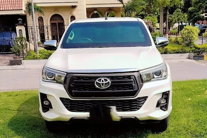 Bulletproof Toyota Fortuner car rental in Lahore