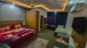 Alhamra Hotel, Restaurant and Banquets — photo 1 of 3