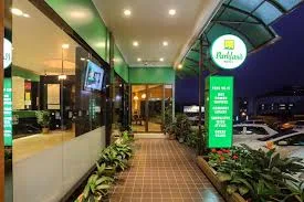 Parkland Hotel — photo 1 of 3