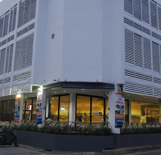 Hotel Maya Kuala Lumpur — photo 2 of 4