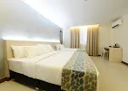 Hotel Maya Kuala Lumpur — photo 1 of 4