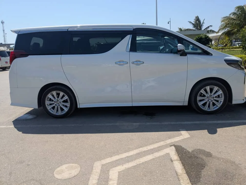 Toyota Alphard for Rent in Zanzibar — photo 1 of 3