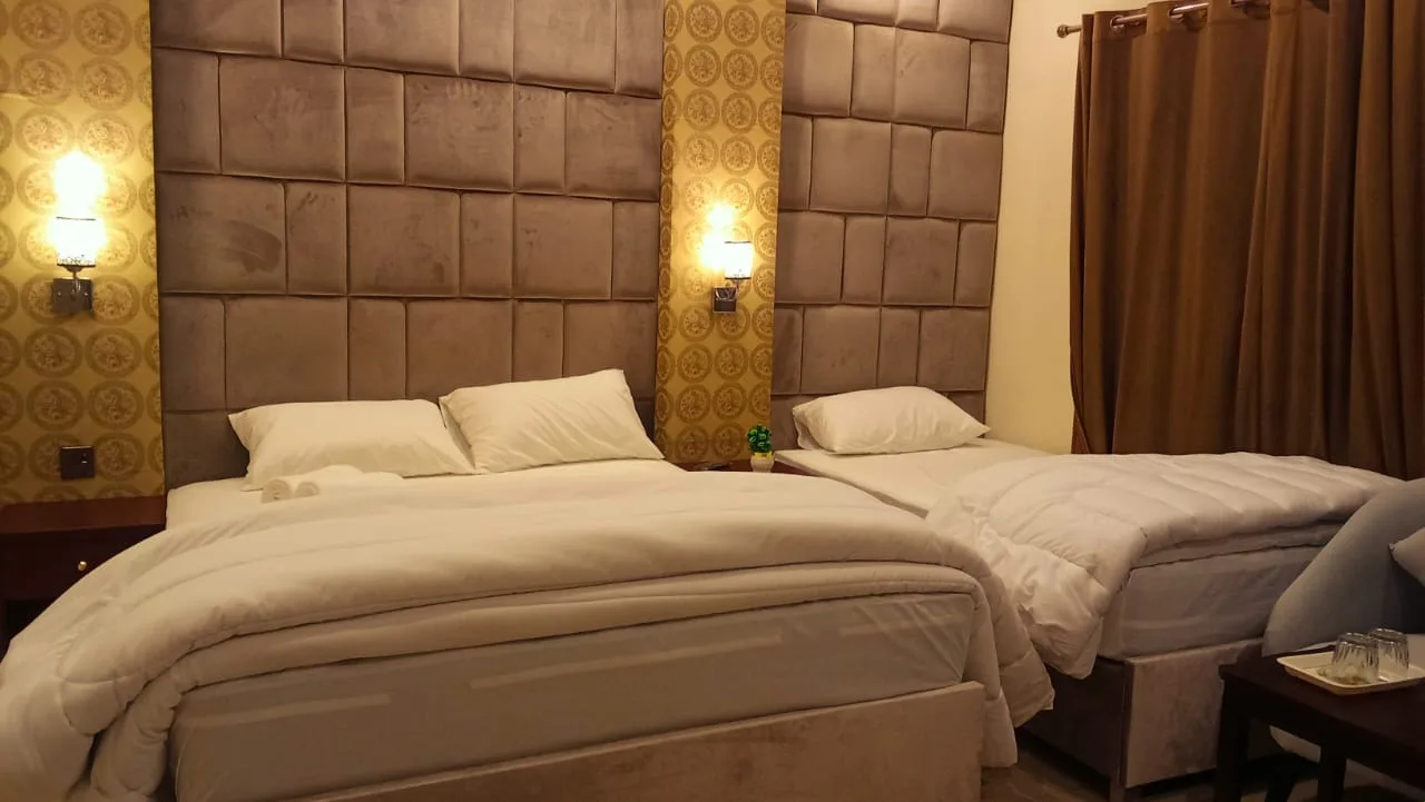 Expo Lodges — photo 3 of 14