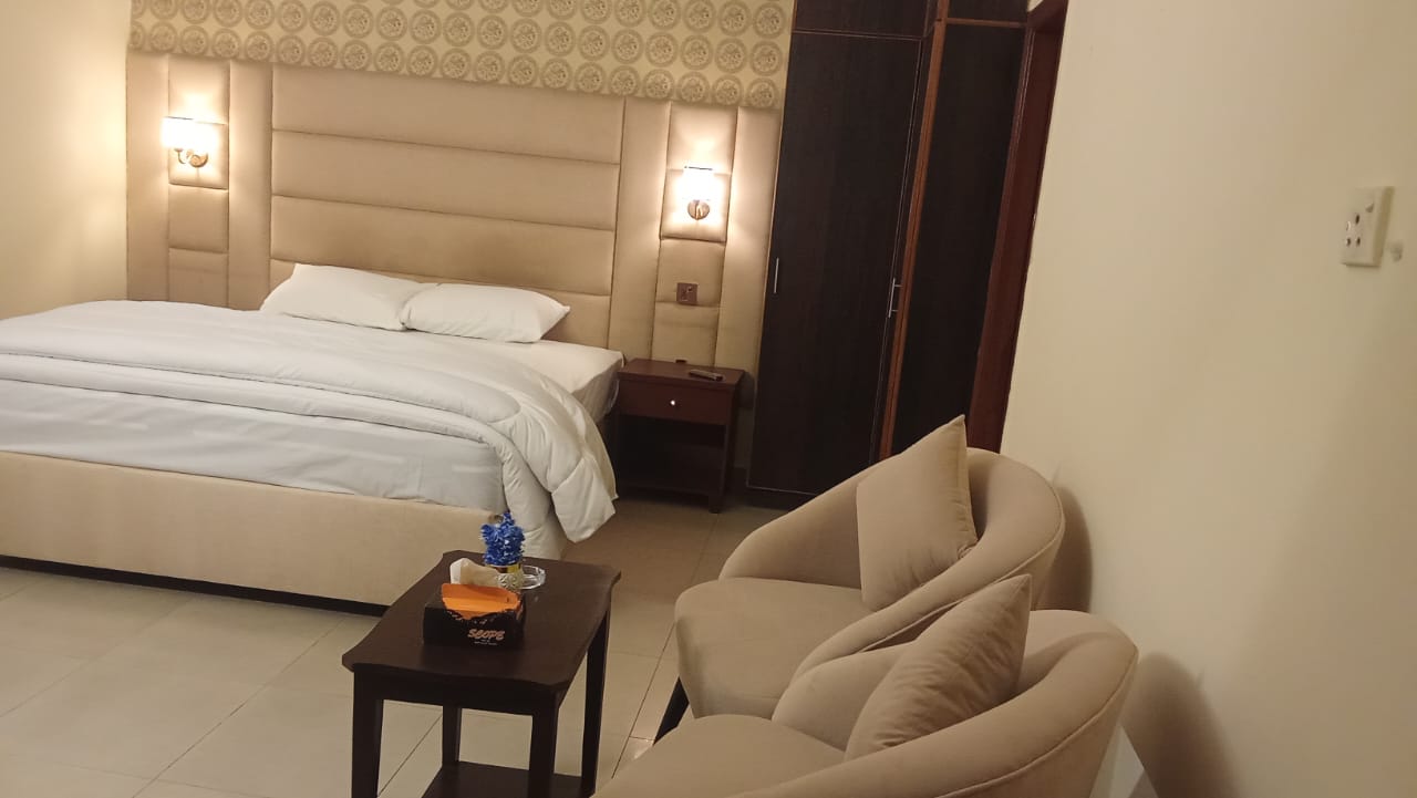 Expo Lodges — photo 3 of 8