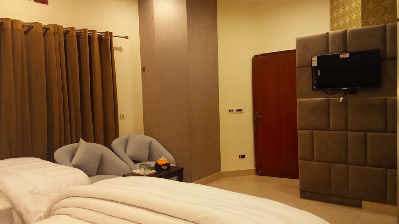 Expo Lodges — photo 2 of 8