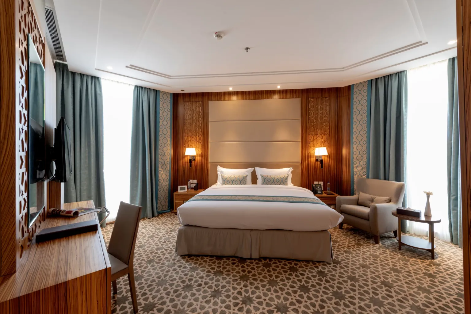 Taj Jeddah Hotel Apartment — photo 1 of 4