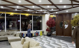 New White Palace Hotel — photo 1 of 4