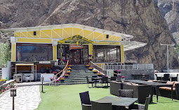 Luxus Hunza Attabad Lake Resort — photo 2 of 4