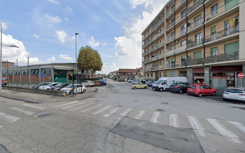Soprattutto Noleggi S.R.L. | Noleggio Auto per Eventi | Noleggio Piattaforme | Nichelino To rental in Nichelino