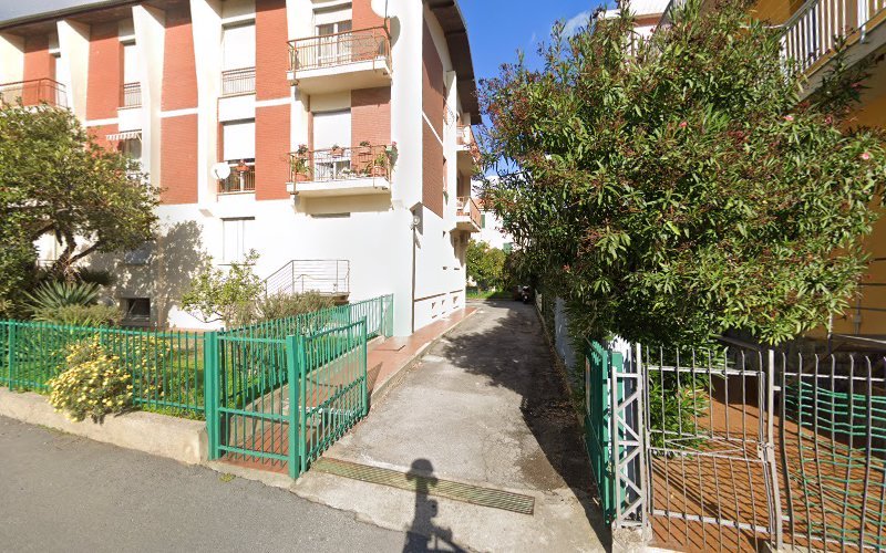 Saire Quispe Julia rental in Finale Ligure
