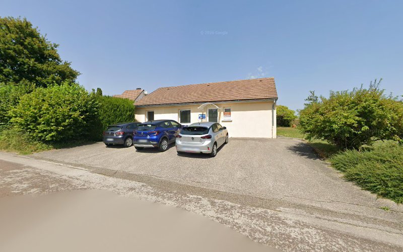 CarGo Location de Véhicules Clairveaux-les-lacs rental in Clairvaux-les-Lacs