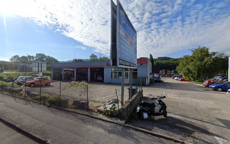 Intermarché location Lons le Saunier rental in Lons-le-Saunier