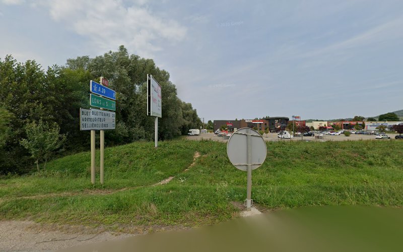 Intermarché location Poligny rental in Poligny