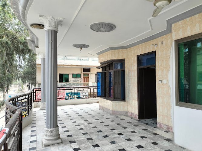 Royal Guest House in Burewala