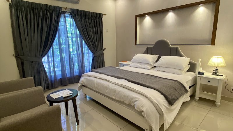 Luxury Guest House in Bahria Town
