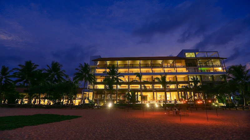 Pandanus Beach Resort &amp; Spa in Induruwa