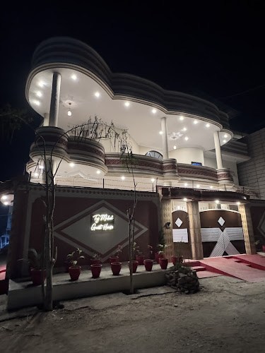 Taj Mahal Guest House in Mīrpur Khās