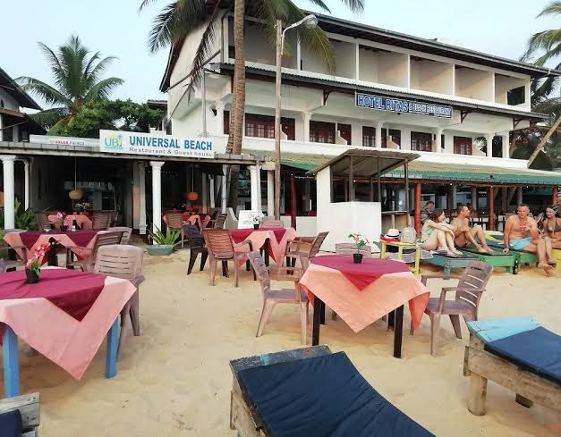 Universal Beach Guest House in Hikkaduwa