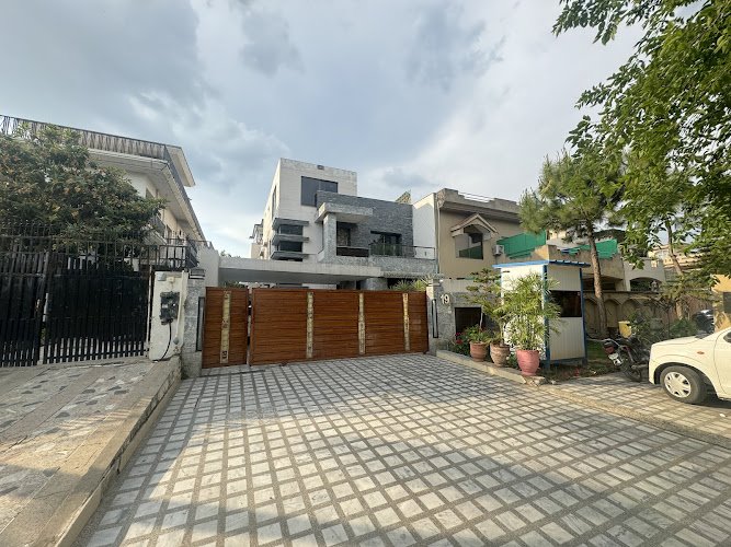 Millat Guest House F10/4