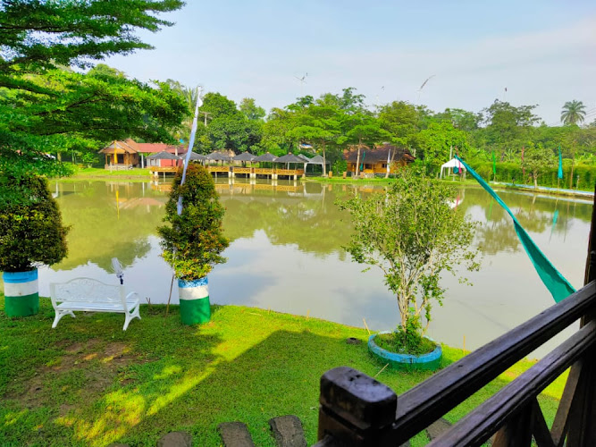 New Panjang Jiwo Resto Fishing &amp; Resort in Bogor Regency