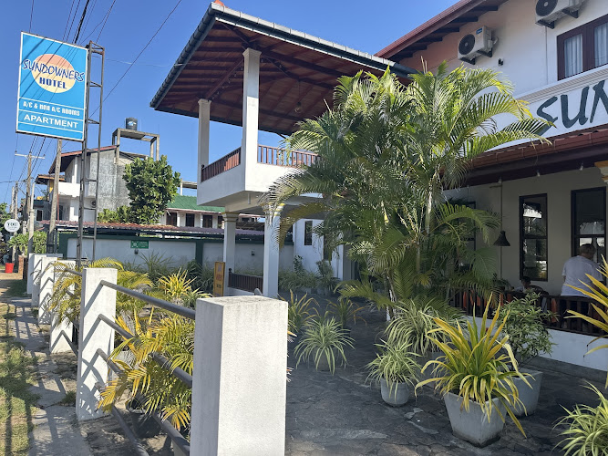 Sundowners Guest House in Hikkaduwa
