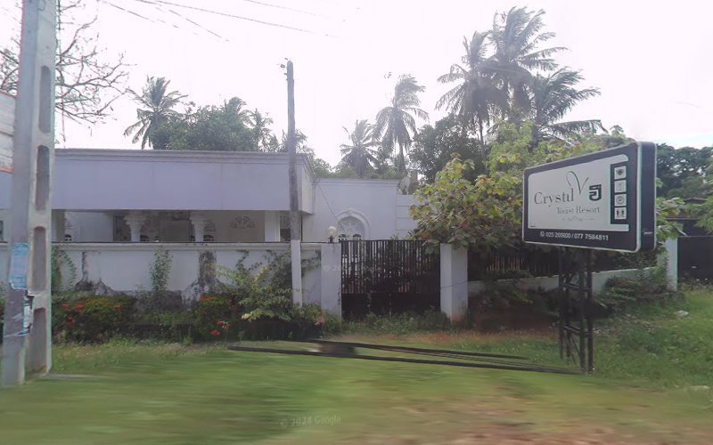 Crystal V Tourist Resort in Anuradhapura