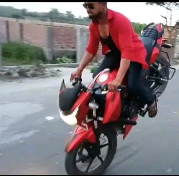 RiskyRider car rental in Muzaffarpur