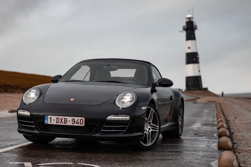 Porsche4Rent rental in Oostkamp