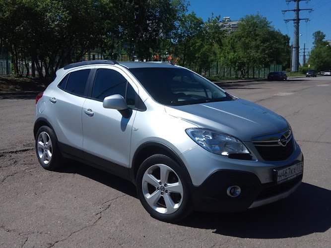 Lattsiti car rental in Moscow