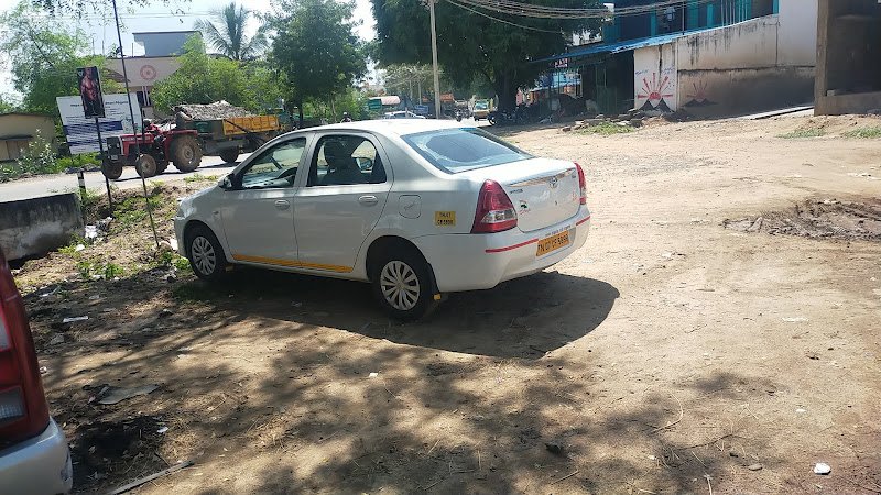 LOGAM TRAVELS AMBUR rental in Ambur