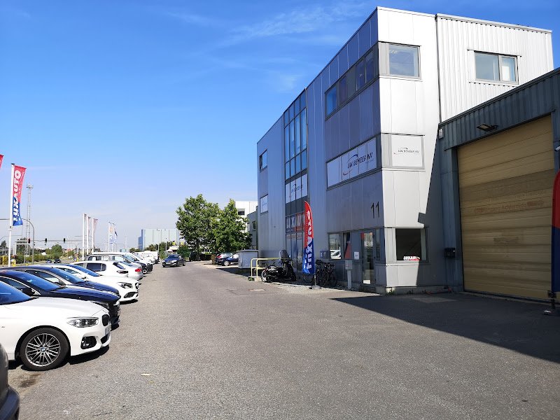 Luxauto Antwerpen rental in Antwerp