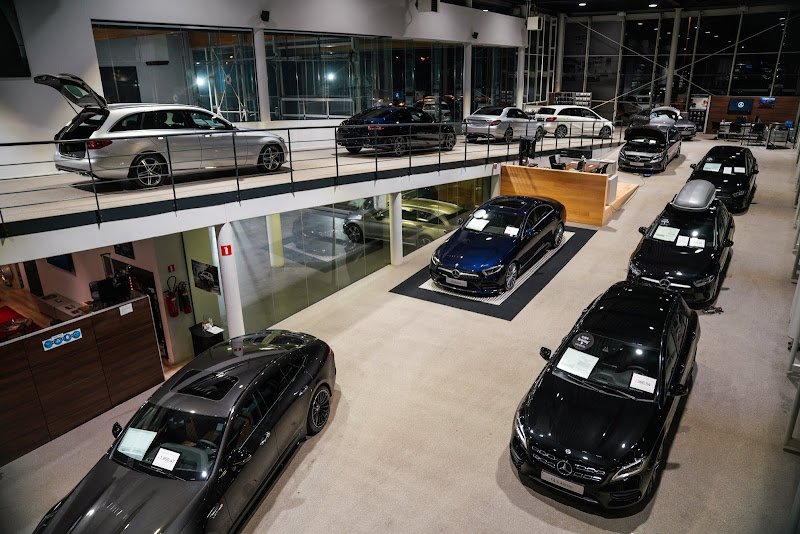 Mercedes-Benz Hedin Automotive Aalst rental in Aalst