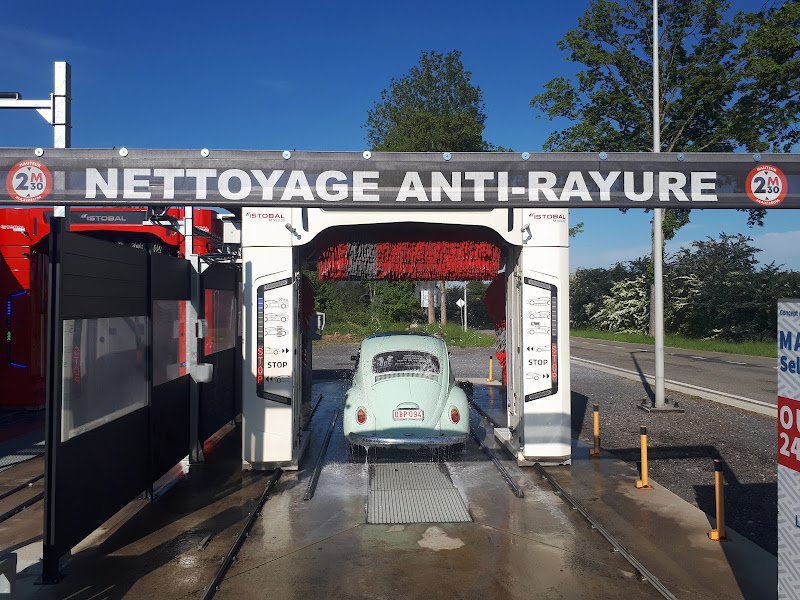 Qualitygarage - Garage du Centre GDC Gedinne rental in Bièvre