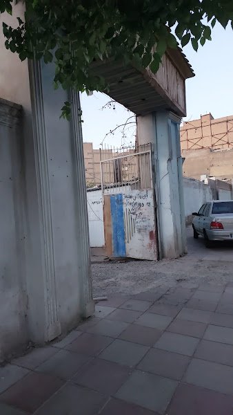 پارکینگ شبانه روزی خرمدشت car rental in Karaj