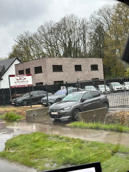 SB Worldwide Trade rental in Schilde