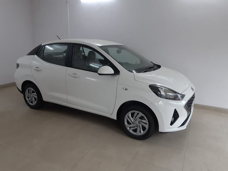 CAR RENTAL KOLKATA rental in Kolkata