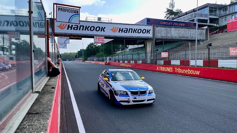 TrackTime Race Auto Verhuur rental in हेरेंटल्स