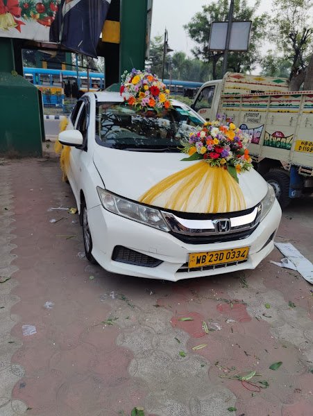 Varun Tours &amp; Travel - Car Rental Service Near Kolkata Airport | Tempo Traveler Service Near Kolkata Airport rental in Kolkata