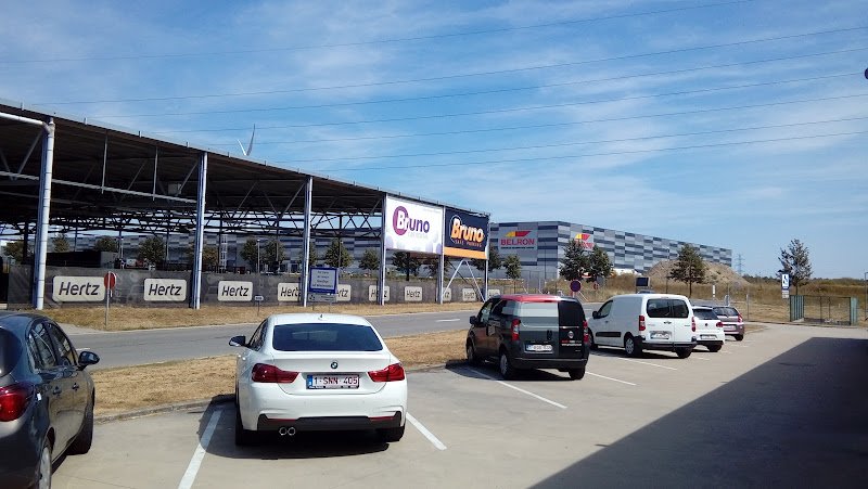 Bruno Car Rental rental in Bilzen-Hoeselt