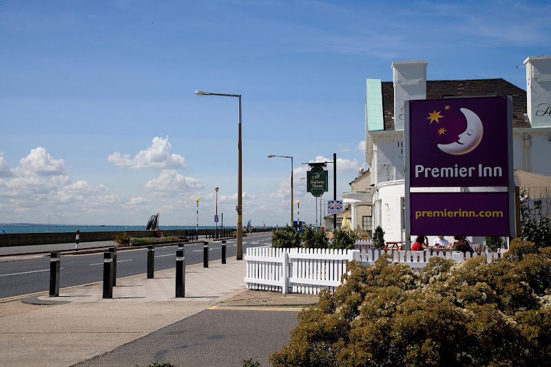 Premier Inn Southend-On-Sea (Thorpe Bay) hotel